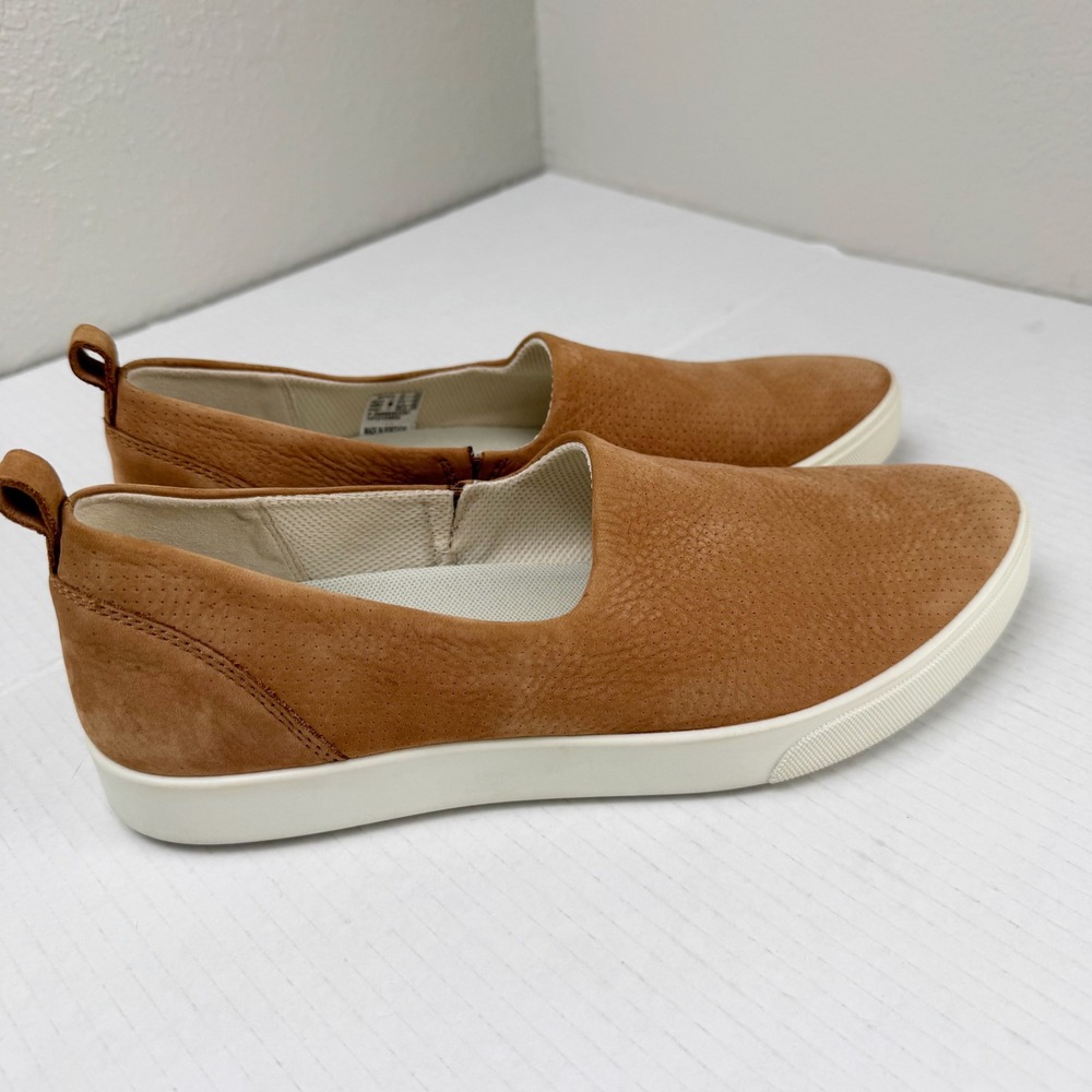 ECCO Gillian Slip On Sneakers point toe tan Perforated Leather 10